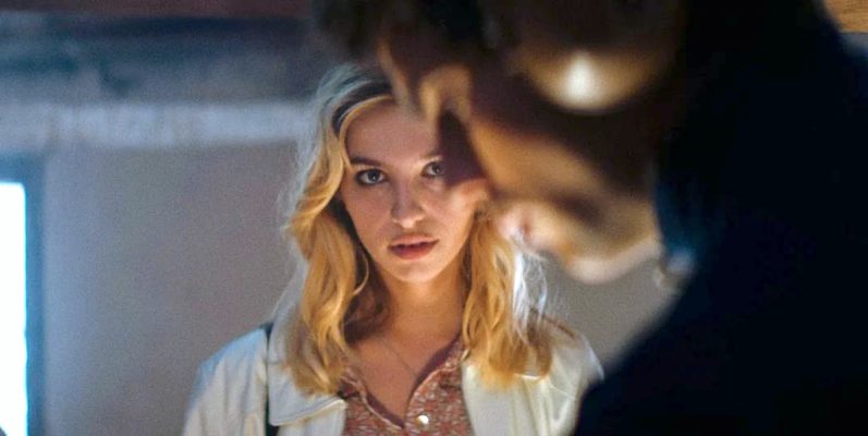 Marie Colomb se met à nue