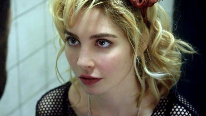 Alix Bénézech se met à nue