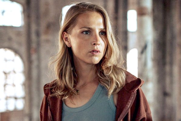 Déborah Krey se met à nue