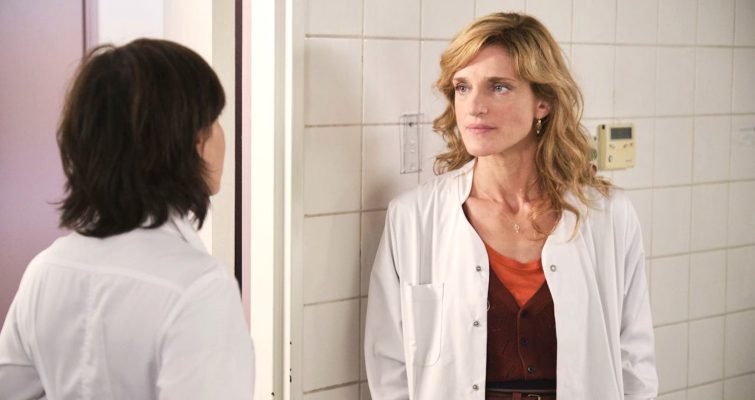 Olivia Côte se met à nue