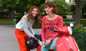 Laetita Casta et Audrey Dana dans le film Sous les jupes des filles en 2014