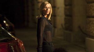 Cécile de France est une jeune Française manipulée par la CIA et le FSB en étant épiée en permanence jusqu'à la découverte de sa relation charnelle tabou dans le film Möbius en 2013