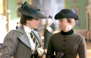 Beatrix Potter et son amie Millie Warne dans le film Miss Potter sont interprétées par Renée Zellweger et Emily Watson